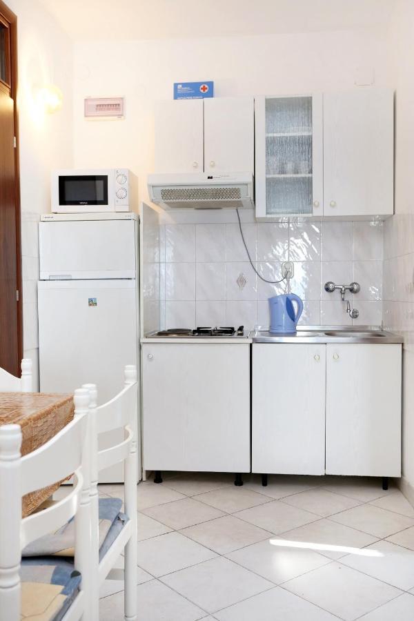 Apartments By The Sea Pisak, Omis - 1014 Esterno foto