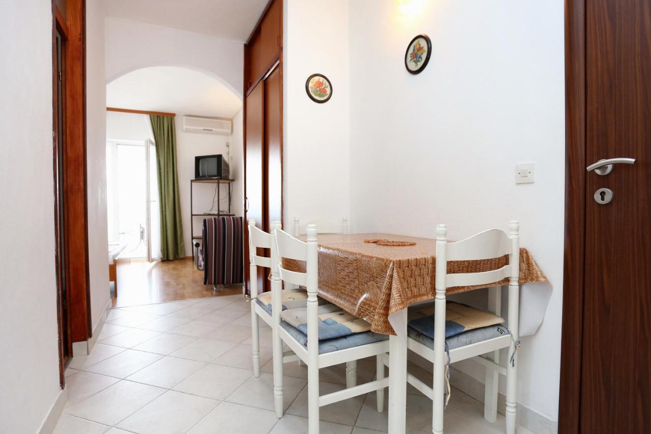 Apartments By The Sea Pisak, Omis - 1014 Esterno foto