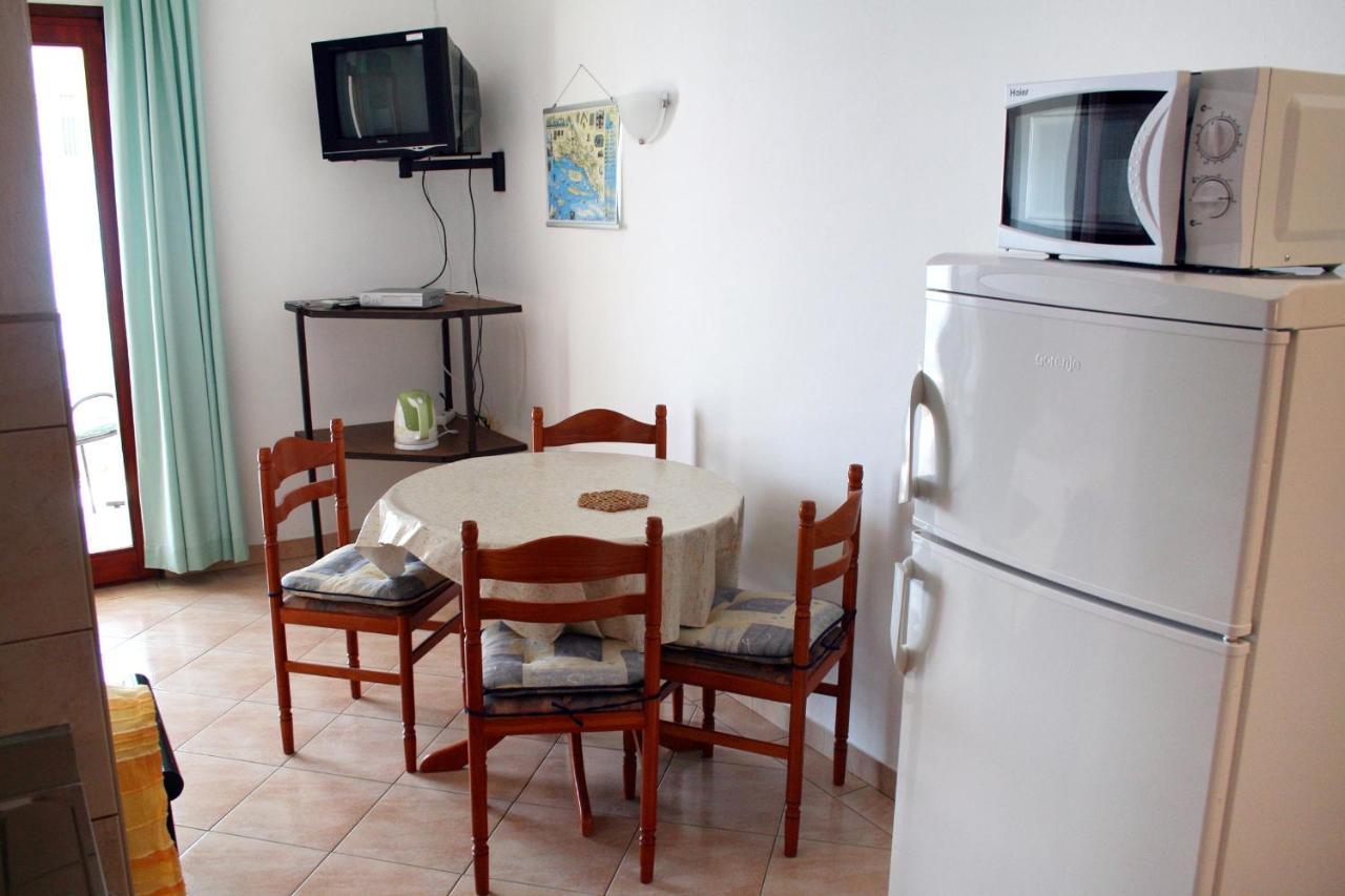 Apartments By The Sea Pisak, Omis - 1014 Esterno foto