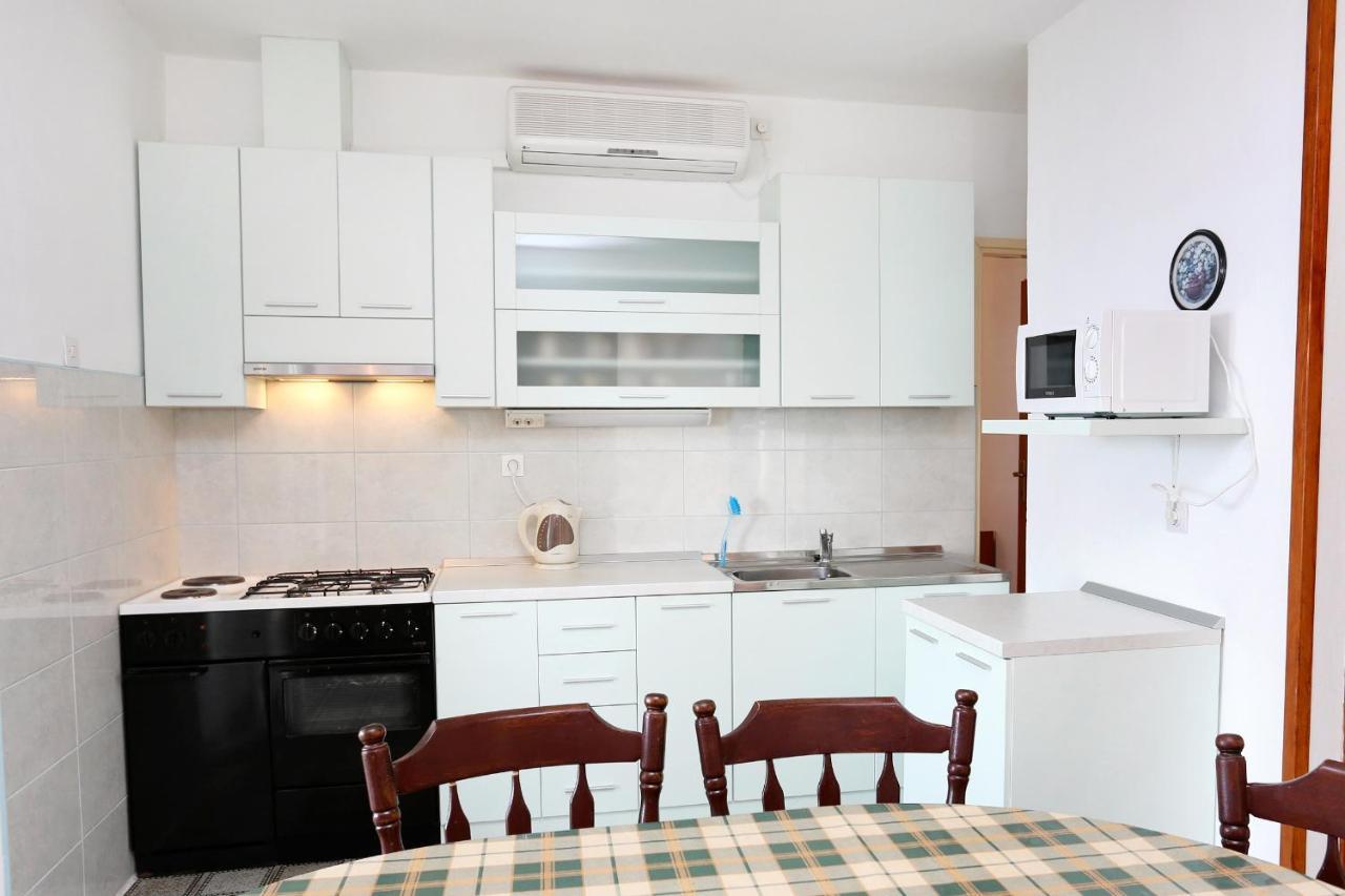 Apartments By The Sea Pisak, Omis - 1014 Esterno foto